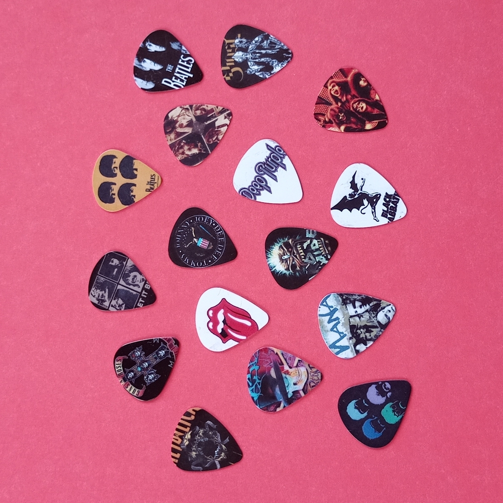 Guitar Band Picks Heavy Metal Rock - Picture 1 of 11